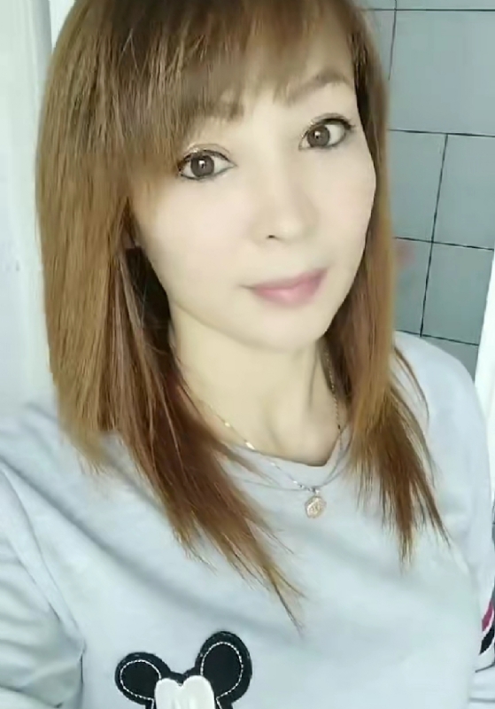 魅力白玲的第一张照片--淮安相亲服务中心