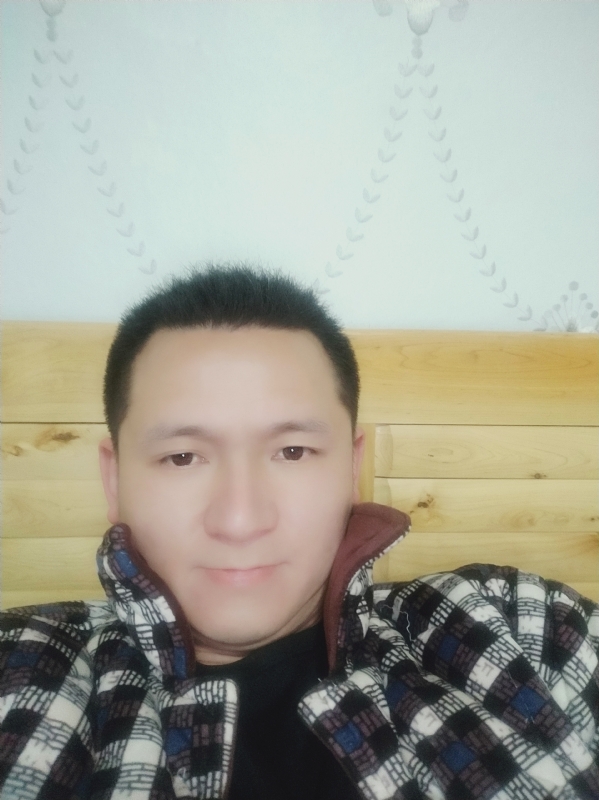 寻找一个真实的她的第一张照片--淮安相亲服务中心