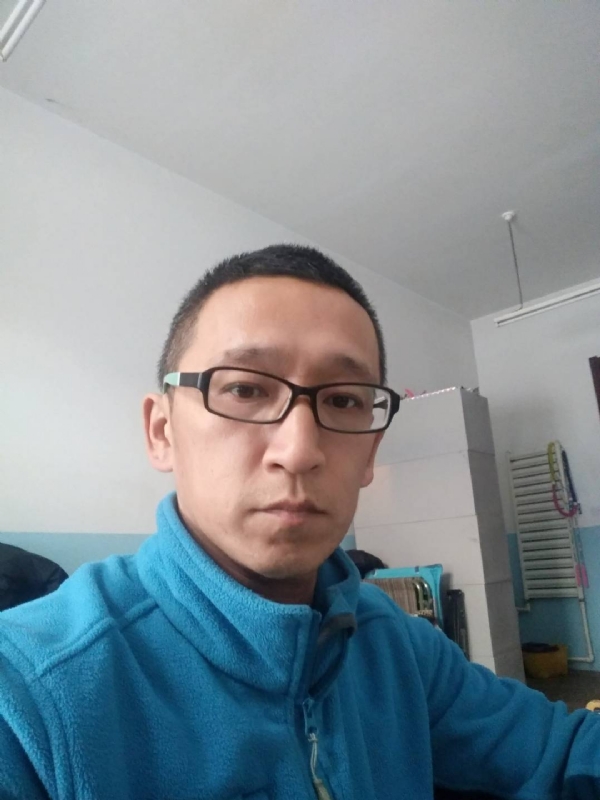 晓峰的第三张照片--淮安相亲服务中心