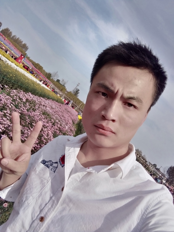 心碎无痕的第二张照片--淮安相亲服务中心