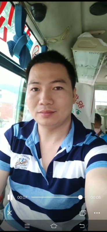 恋人未满的第一张照片--淮安相亲服务中心