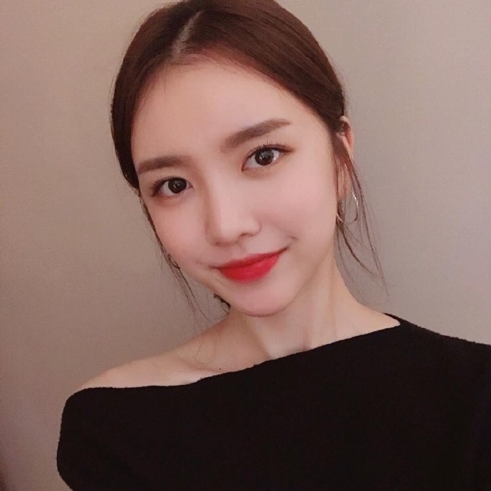 唐馨儿的第一张照片--淮安相亲服务中心