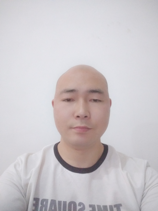 强壮持久的男人的第一张照片--淮安相亲服务中心