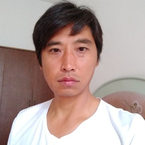 莞尔一笑的第一张照片--淮安相亲服务中心