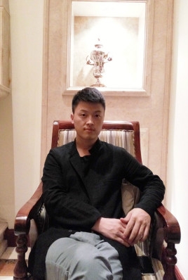 制片人杨亚林的第一张照片--淮安相亲服务中心