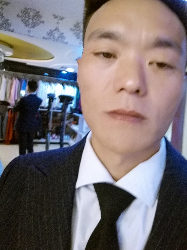 醉酒的蝴蝶的第二张照片--淮安相亲服务中心