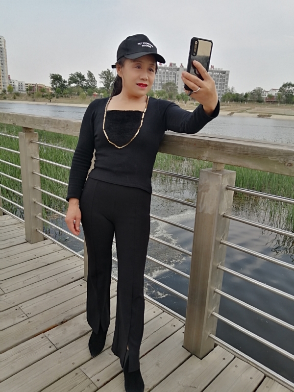 阳光你好的第四张照片--淮安相亲服务中心