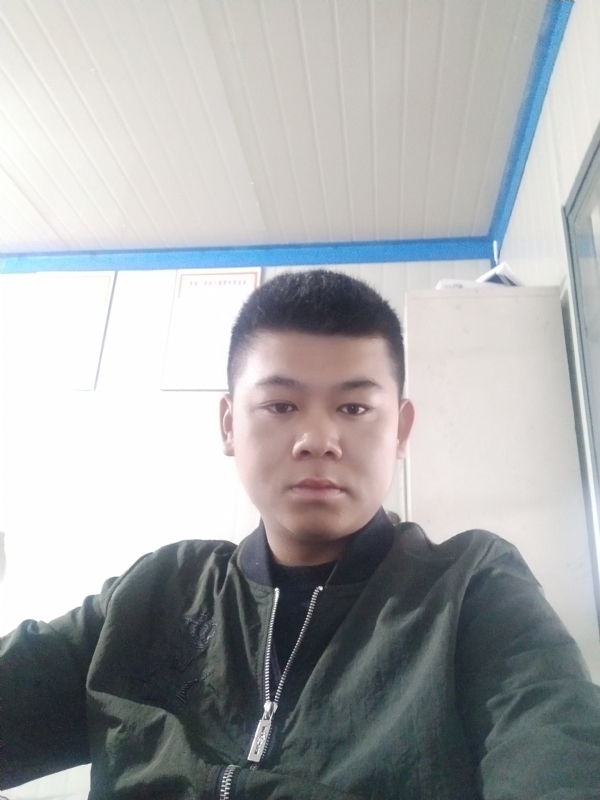 少校的第一张照片--淮安相亲服务中心