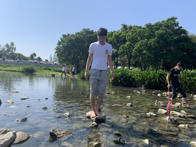 放假吃鸡的第二张照片--淮安相亲服务中心