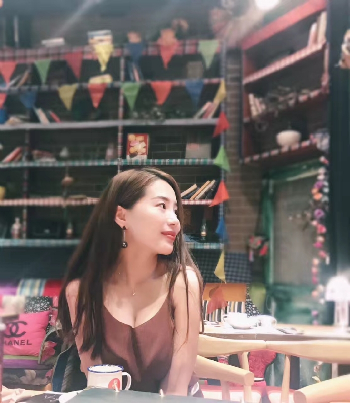 zoe的第一张照片--淮安相亲服务中心