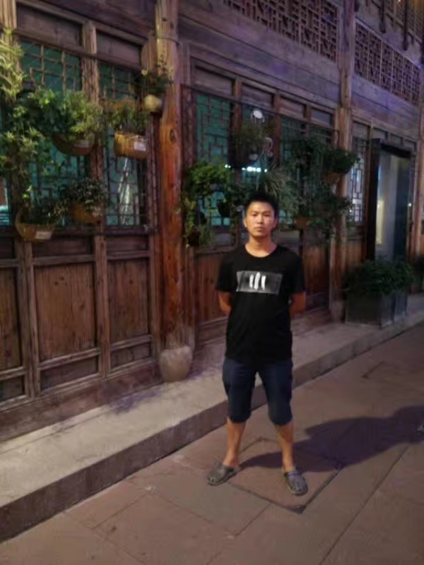 回忆的第一张照片--淮安相亲服务中心