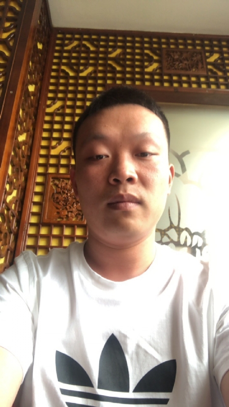 唐子龙的第二张照片--淮安相亲服务中心