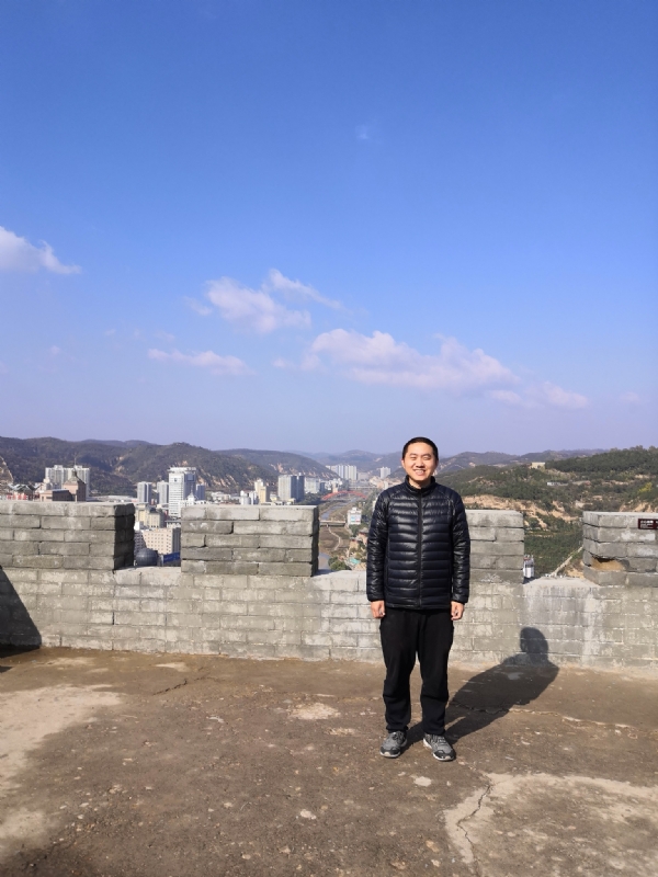 人间不值得的第一张照片--淮安相亲服务中心