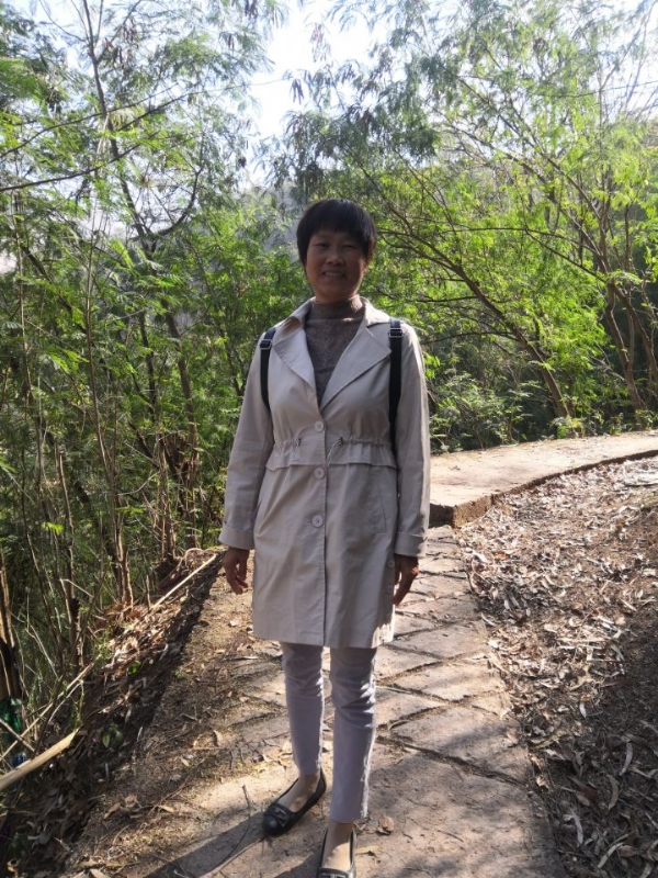 兰草的第一张照片--淮安相亲服务中心