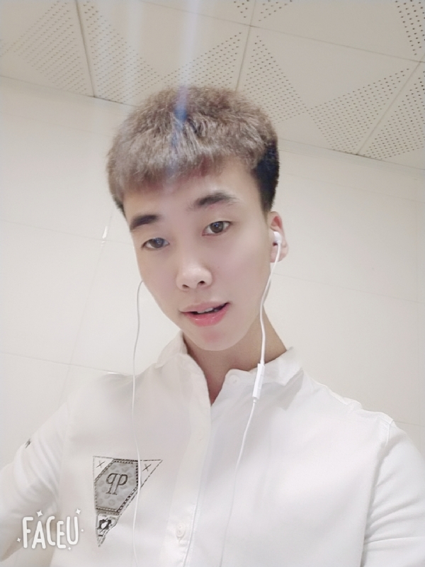 晚枫的第三张照片--淮安相亲服务中心