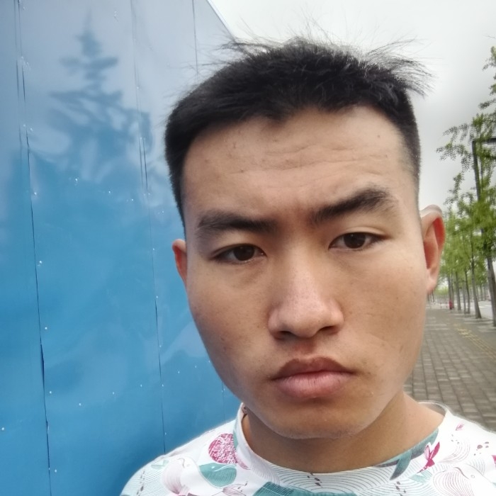 爱一个哦的第一张照片--淮安相亲服务中心