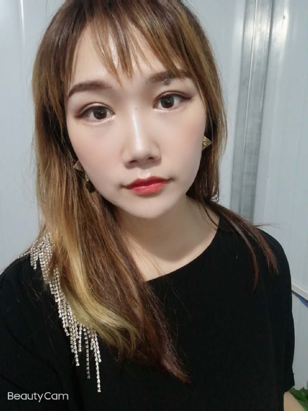 艾薇的第四张照片--淮安相亲服务中心