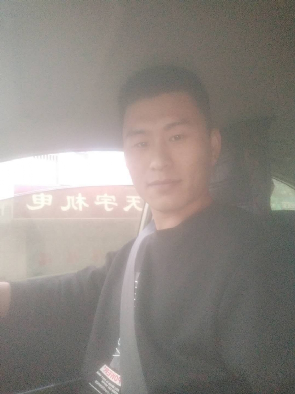 老鼠爱上猫的第一张照片--淮安相亲服务中心