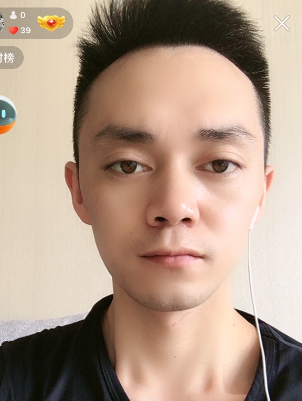 游爽的第一张照片--淮安相亲服务中心