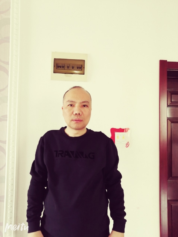 酒香四溢的第一张照片--淮安相亲服务中心