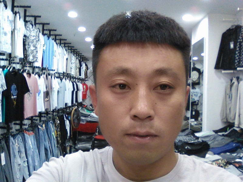 冰冷的心的第二张照片--淮安相亲服务中心