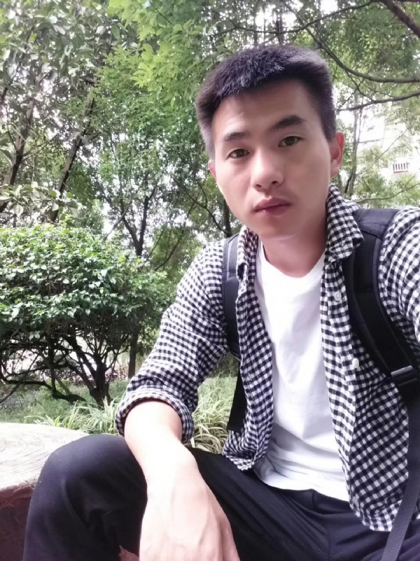 小杨的第一张照片--淮安相亲服务中心