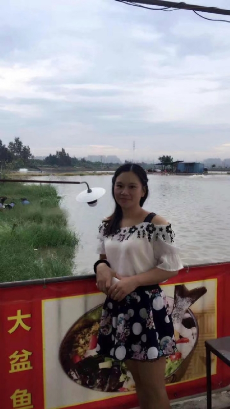 莹莹的第一张照片--淮安相亲服务中心