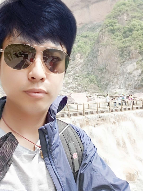 雅俗共赏的第一张照片--淮安相亲服务中心