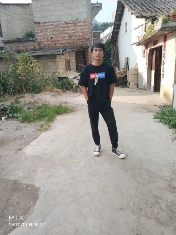 活活该的第一张照片--淮安相亲服务中心