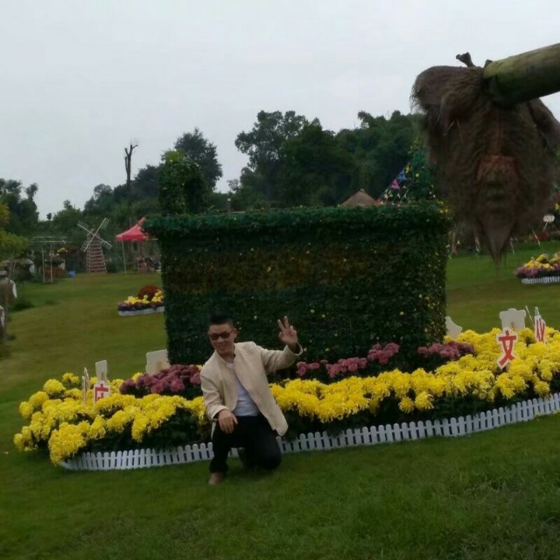 春风里^O^任徜徉的第一张照片--淮安相亲服务中心