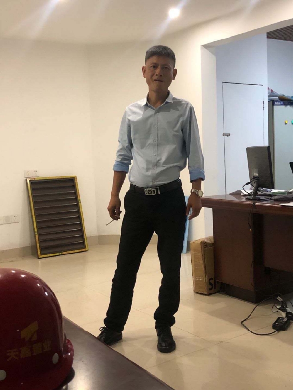 郁闷之中的第一张照片--淮安相亲服务中心