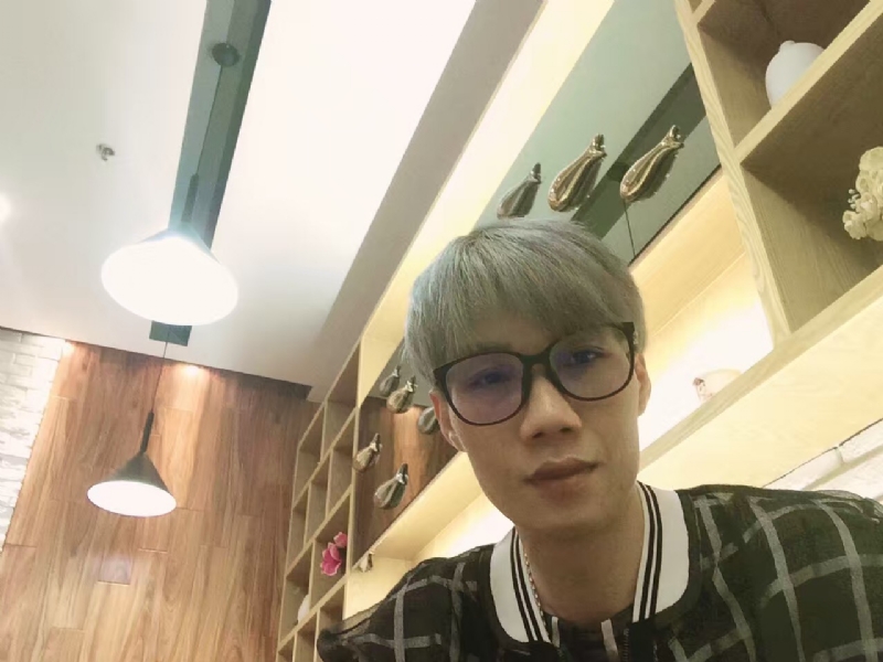 黄峰的第一张照片--淮安相亲服务中心