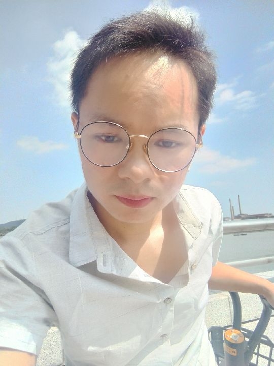 楠呐的第三张照片--淮安相亲服务中心