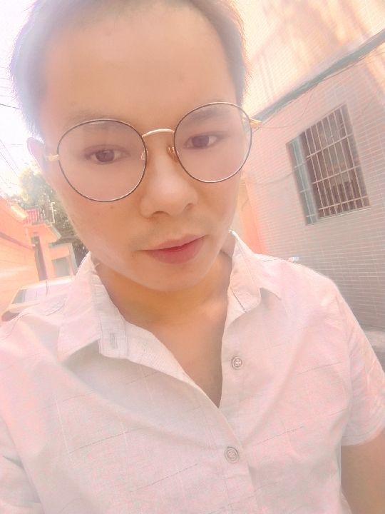 楠呐的第四张照片--淮安相亲服务中心