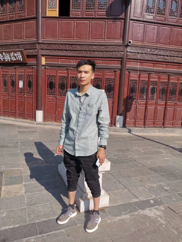 刘方的第一张照片--淮安相亲服务中心