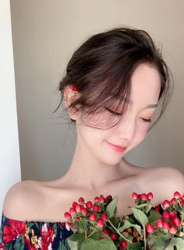 小诗vanessa的第二张照片--淮安相亲服务中心