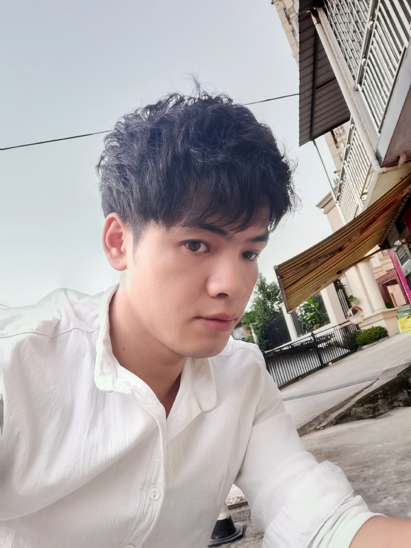 幕后老板的第二张照片--淮安相亲服务中心