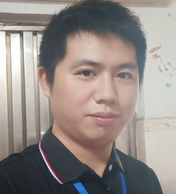 单身奶爸的第一张照片--淮安相亲服务中心