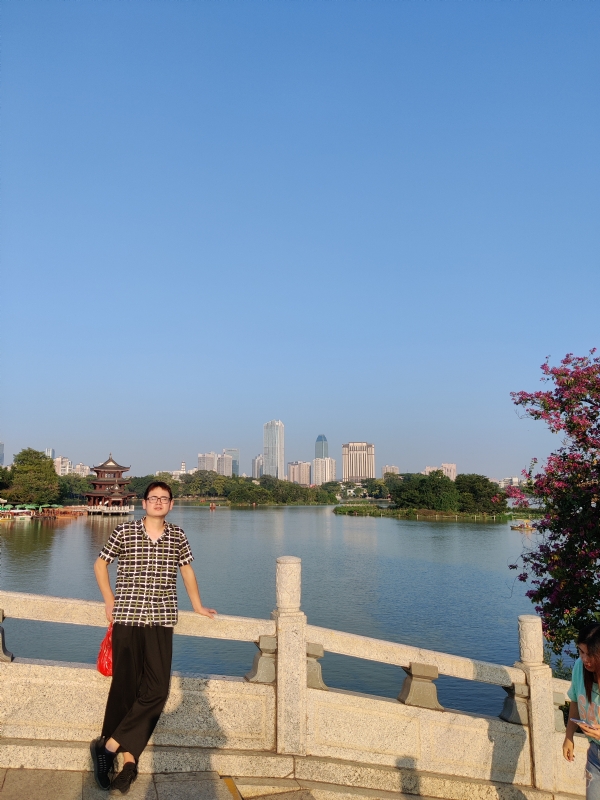 萍水相逢晏的第一张照片--淮安相亲服务中心