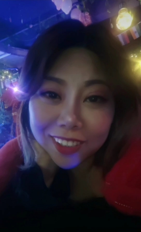 收快递的费仙女的第一张照片--淮安相亲服务中心