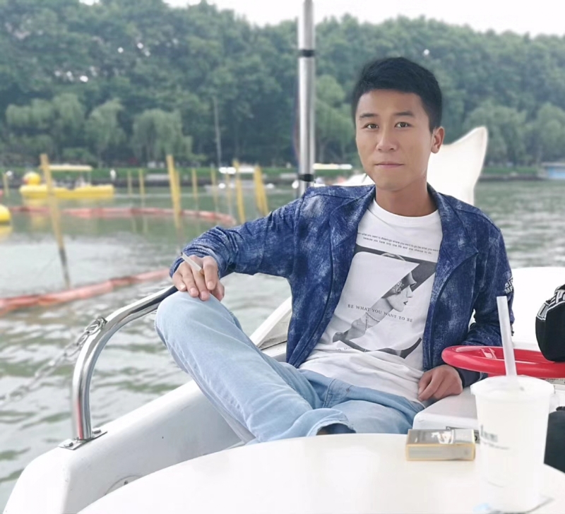 小熊微品的第一张照片--淮安相亲服务中心