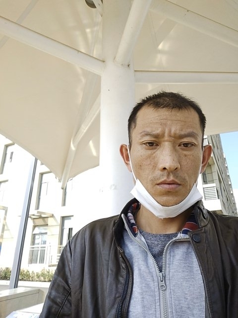 孤狼的第一张照片--淮安相亲服务中心