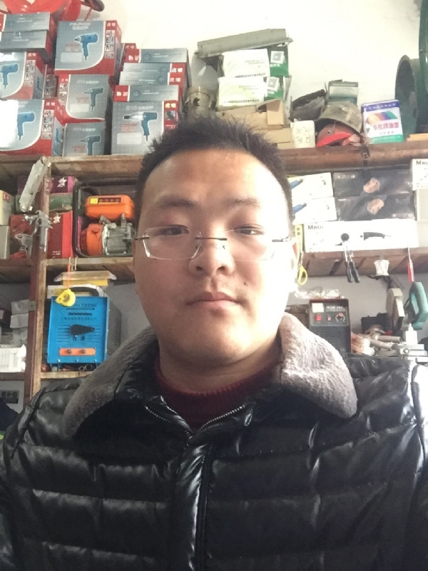 鼎福的第一张照片--淮安相亲服务中心