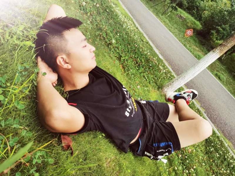 危笑的第一张照片--淮安相亲服务中心