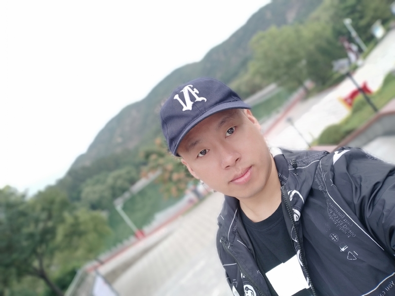 阳光的第一张照片--淮安相亲服务中心