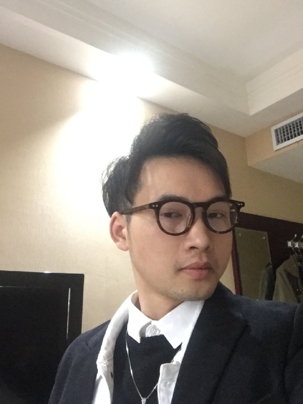 曾亮的第三张照片--淮安相亲服务中心