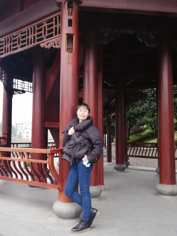 篱落的第一张照片--淮安相亲服务中心