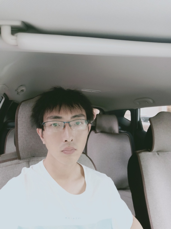 阳光大男孩的第一张照片--淮安相亲服务中心