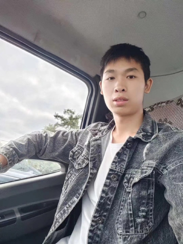 康康的第一张照片--淮安相亲服务中心