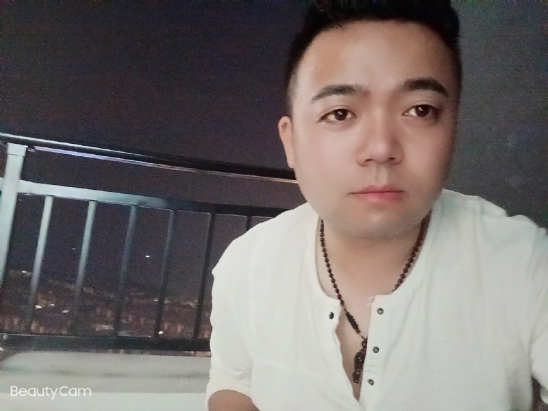 可么嗯哼的第一张照片--淮安相亲服务中心